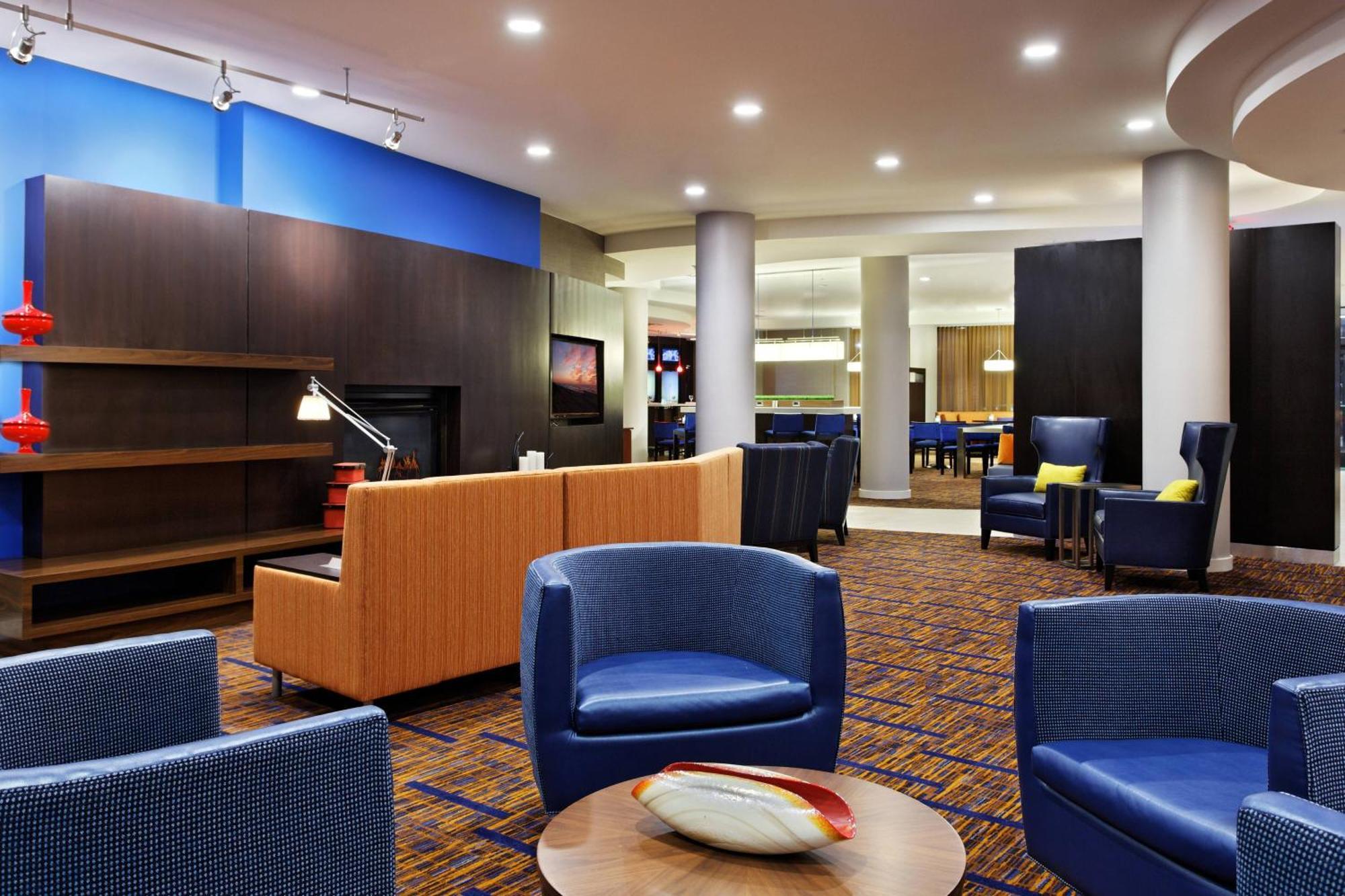 Courtyard By Marriott Knoxville Airport Алкоа Екстериор снимка