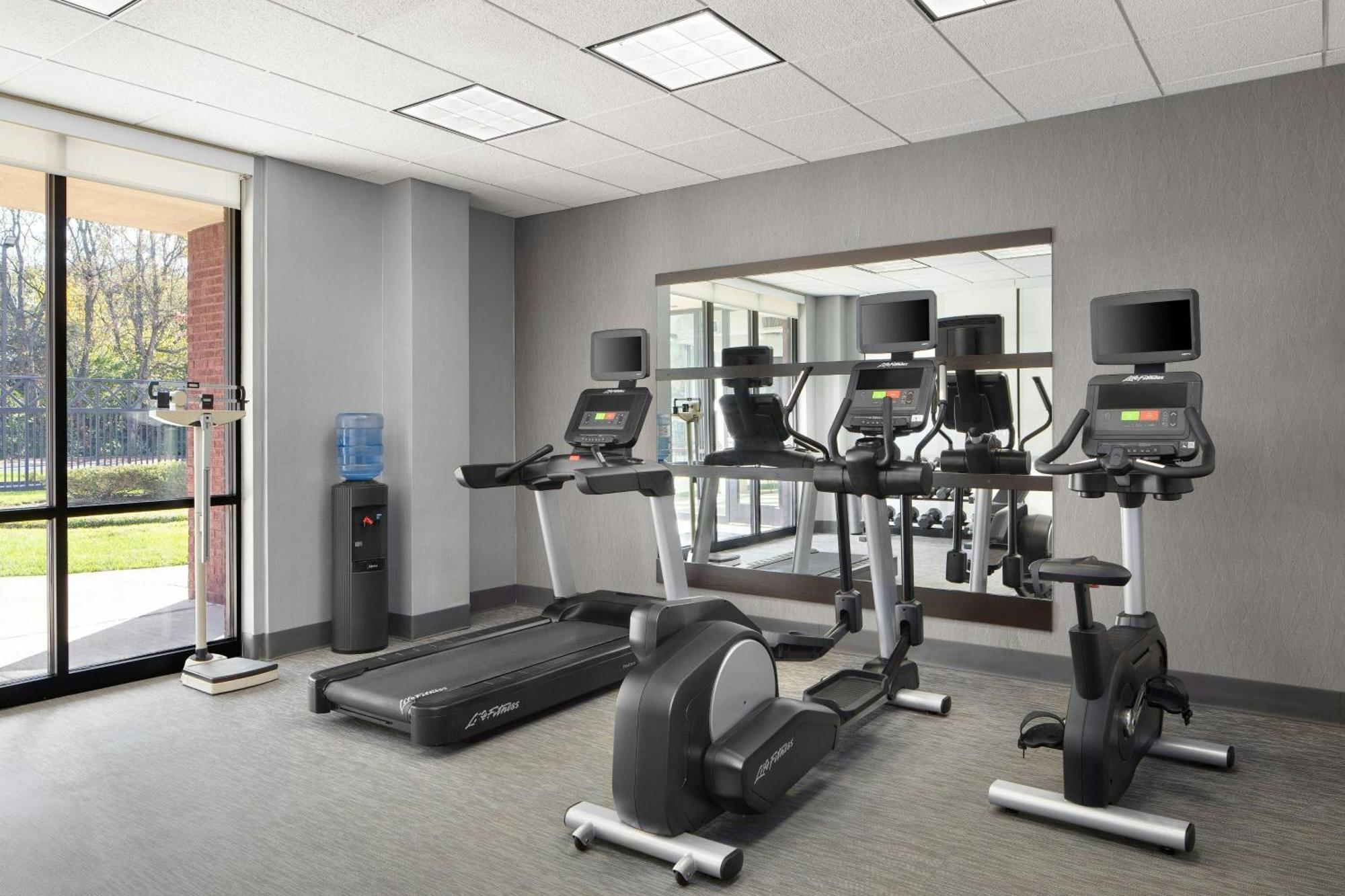 Courtyard By Marriott Knoxville Airport Алкоа Екстериор снимка