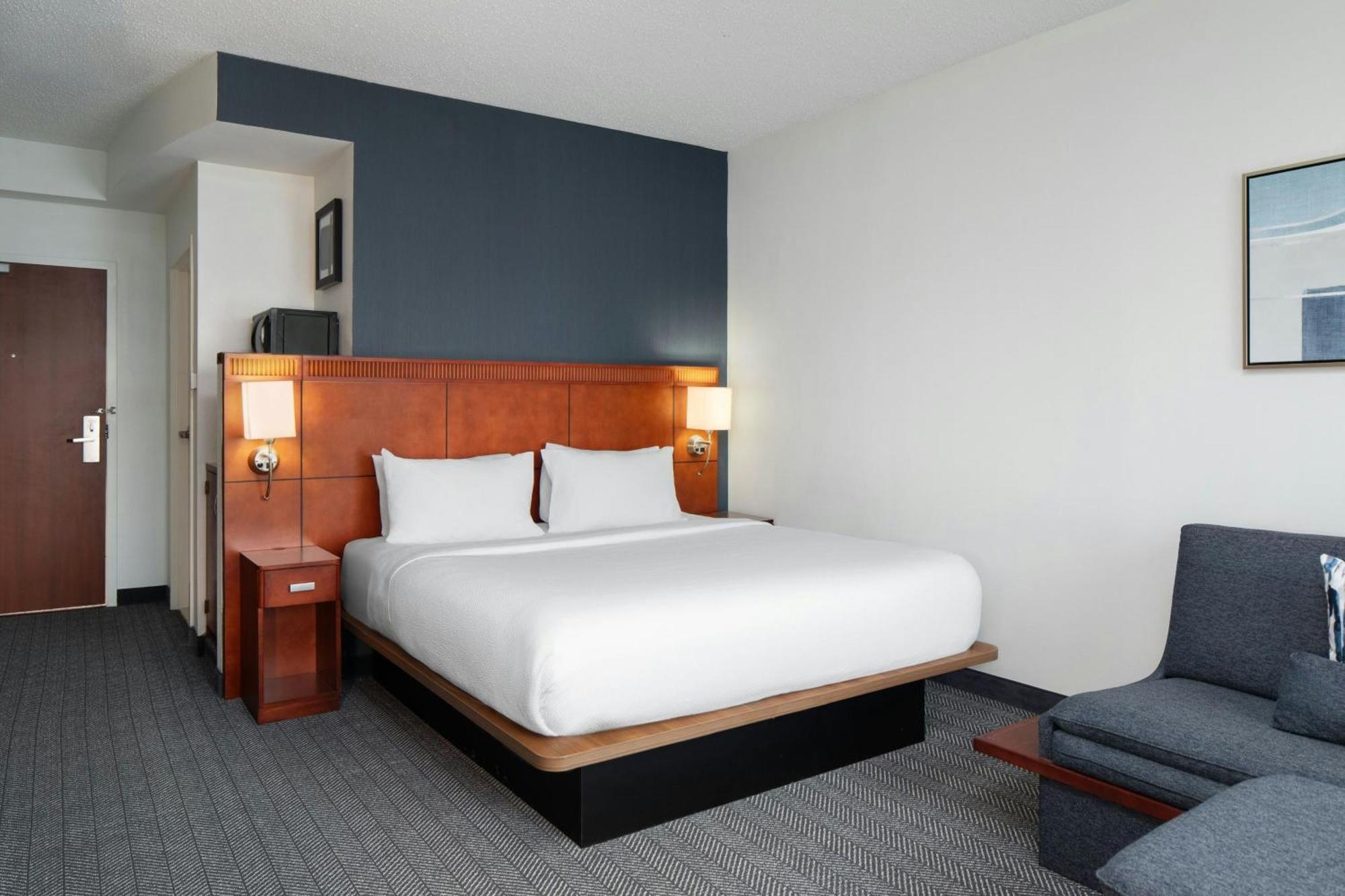 Courtyard By Marriott Knoxville Airport Алкоа Екстериор снимка