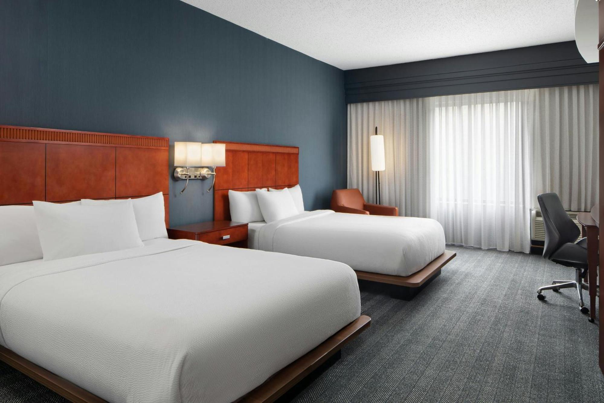 Courtyard By Marriott Knoxville Airport Алкоа Екстериор снимка