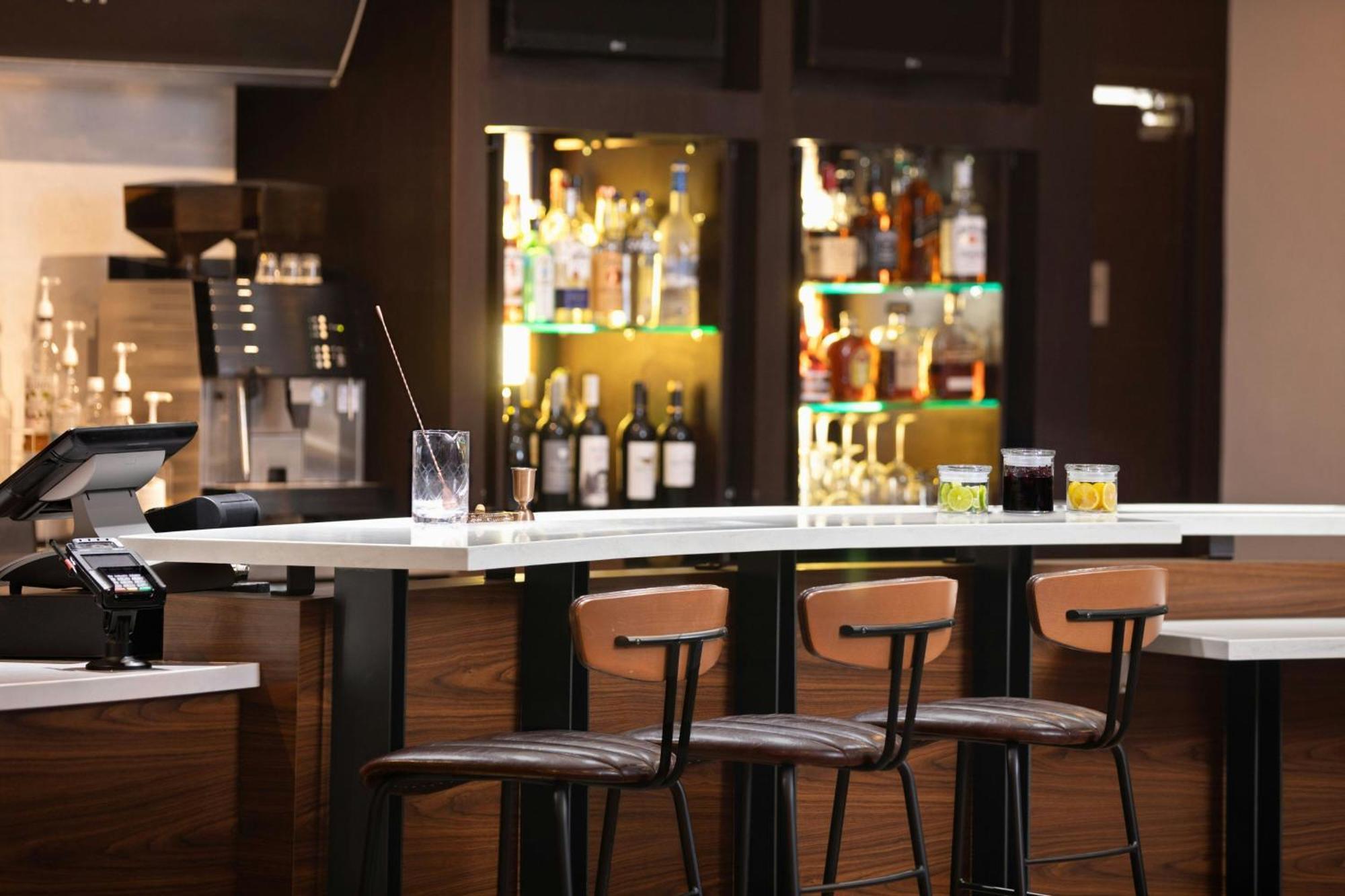 Courtyard By Marriott Knoxville Airport Алкоа Екстериор снимка