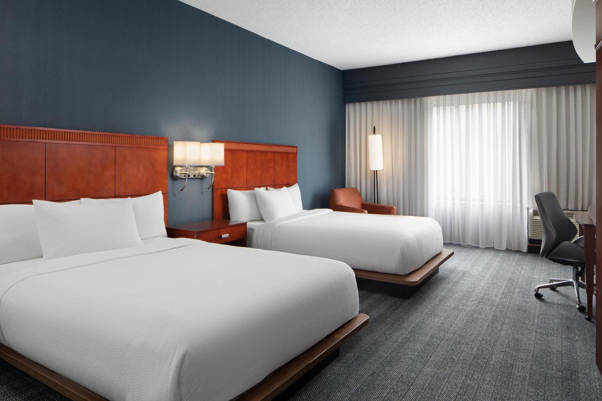 Courtyard By Marriott Knoxville Airport Алкоа Екстериор снимка